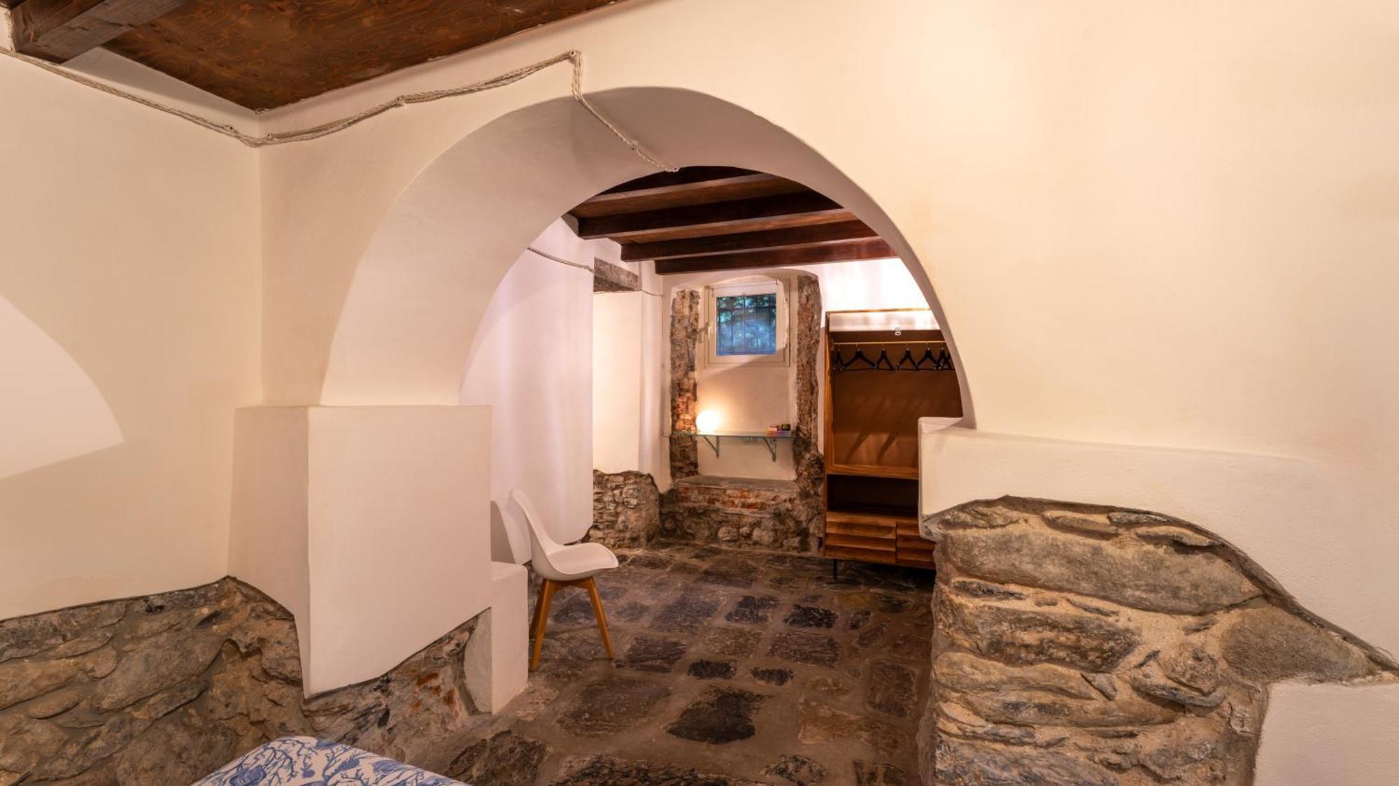 La Casa Delle Pietre Parlanti - Casa In Pietra Ai Piedi Del Parco Delle 5 Terre Bed & Breakfast Biassa Luaran gambar
